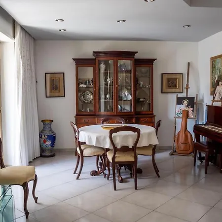 Apartman Super Elegante Centro Con Posto Auto E Wifi Veloce Nápoly