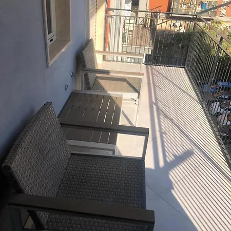 Super Elegante Centro Con Posto Auto E Wifi Veloce Naples