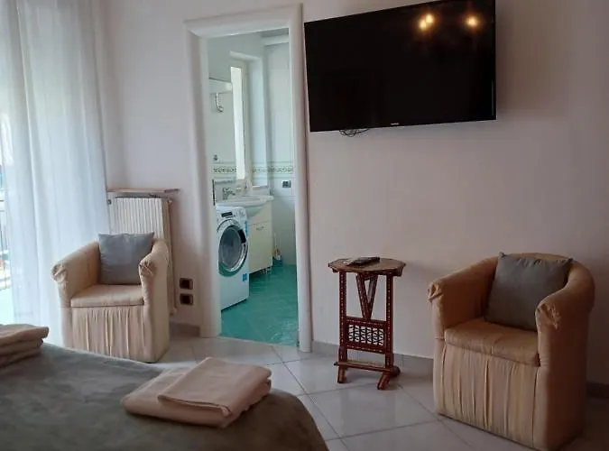 Super Elegante Centro Con Posto Auto E Wifi Veloce Appartamento