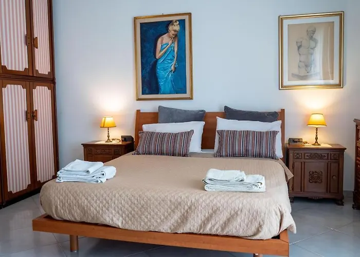 Super Elegante Centro Con Posto Auto E Wifi Veloce Napoli