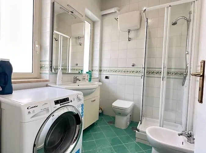 Super Elegante Centro Con Posto Auto E Wifi Veloce Napoli