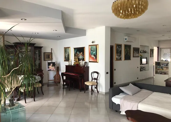 Appartamento Super Elegante Centro Con Posto Auto E Wifi Veloce Napoli