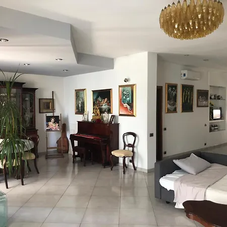 Apartament Super Elegante Centro Con Posto Auto E Wifi Veloce Neapol